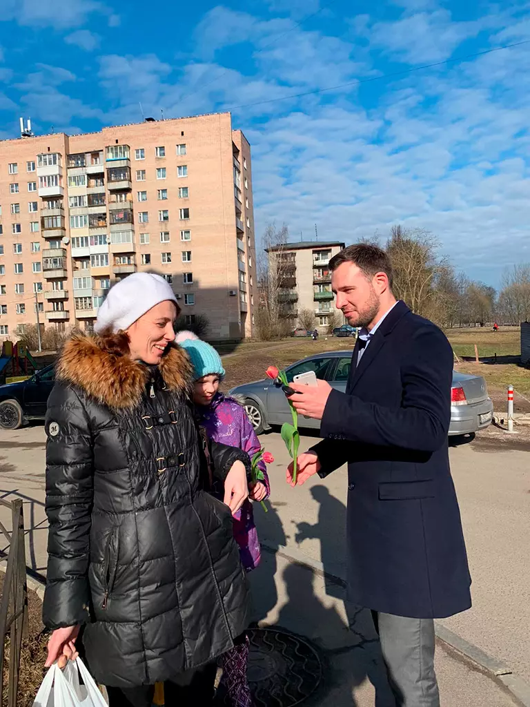 Депутат Ермоленко поздравил женщин с 8 марта!