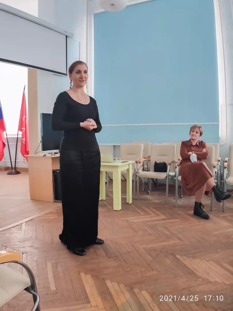 Лекция-перфоманс «Кричали женщины: ура!..»