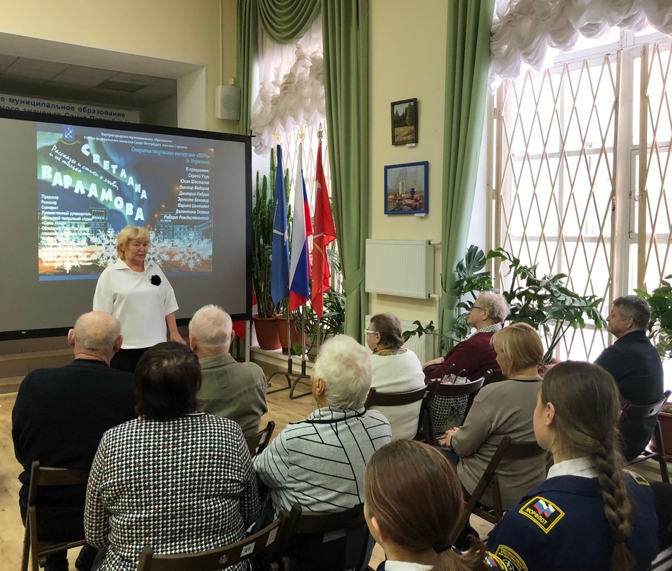 Гостья из Норильска перенесла стрельнинцев в детство