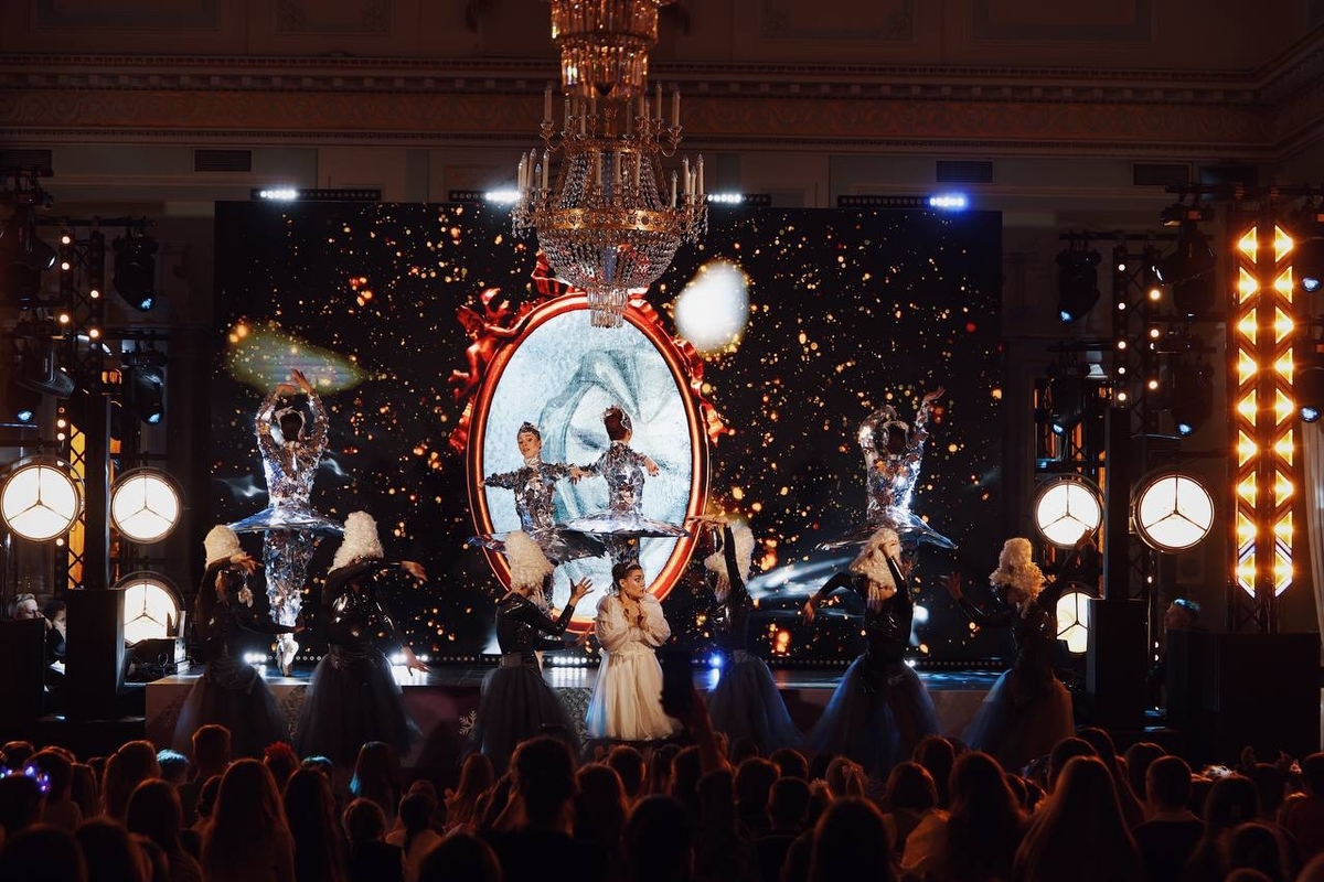 Елка во дворце конгрессов для детей защитников Отечества