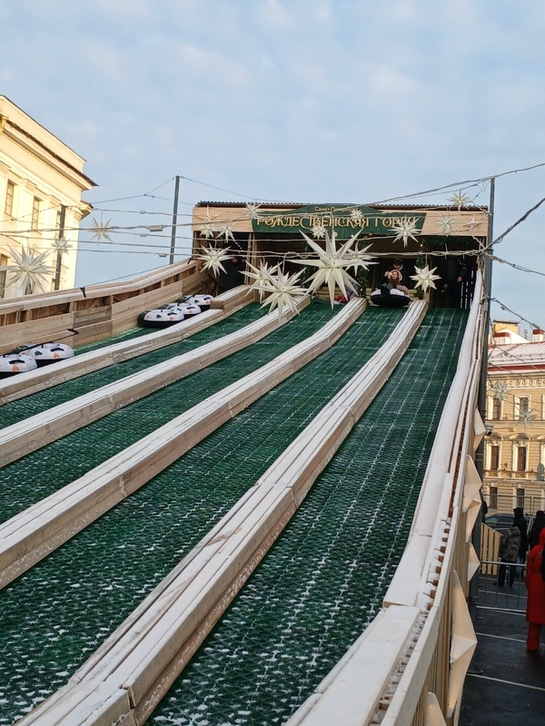 Горка на Дворцовой площади поставила рекорд