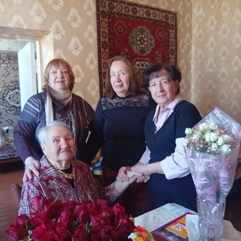 Любови Ивановне Прудниковой — 98!