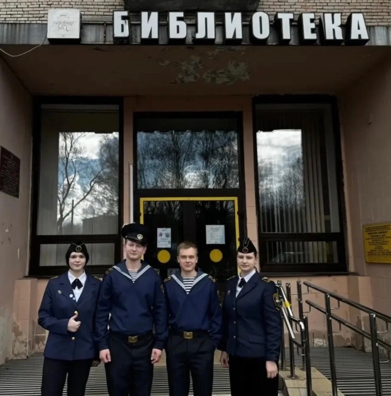 «Макаровцы» написали «Тотальный диктант» в Стрельне