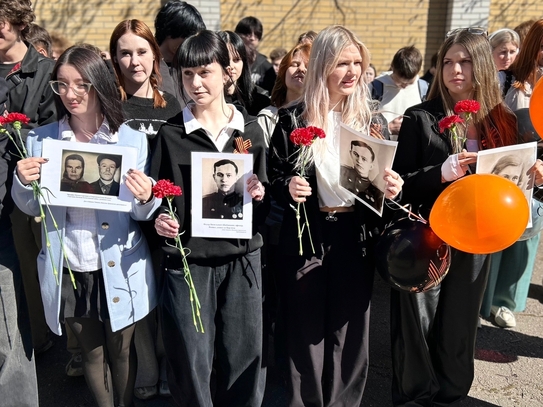 Герои среди нас: торжественная линейка в колледже «Красносельский»