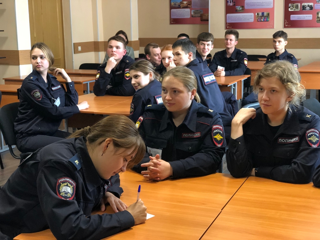 «Та самая Россия» – праздничная викторина для курсантов университета МВД