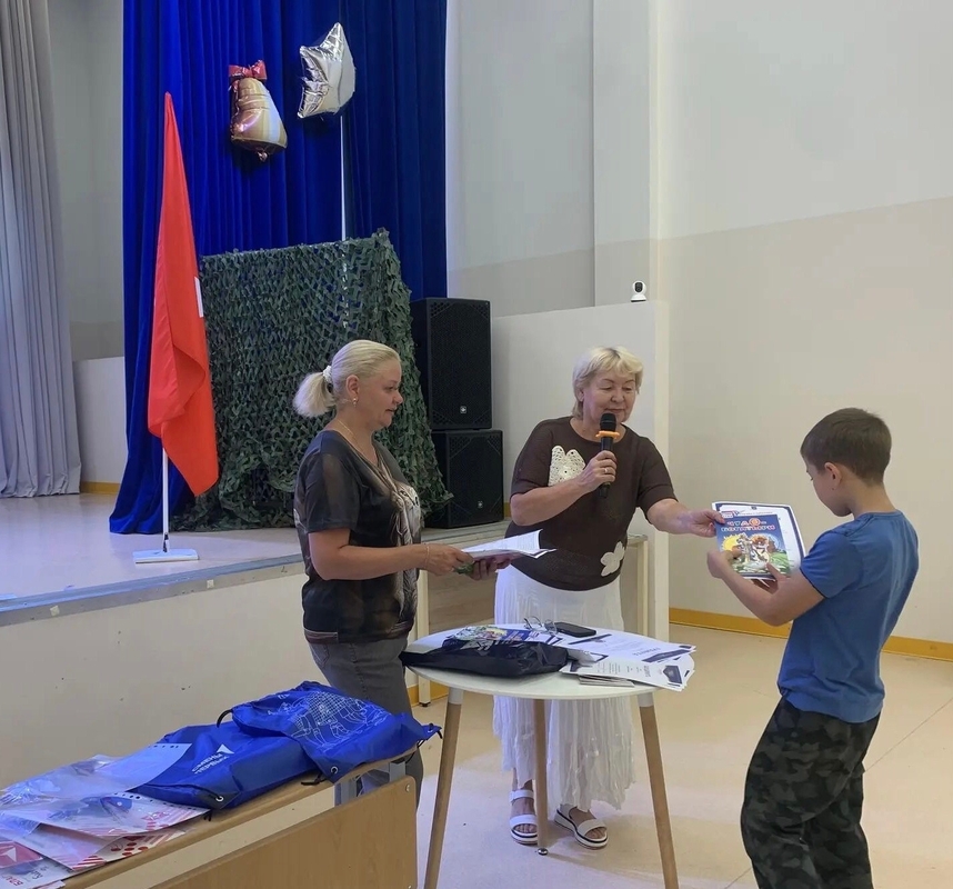 Юные этнографы Стрельны нашли семейные сокровища