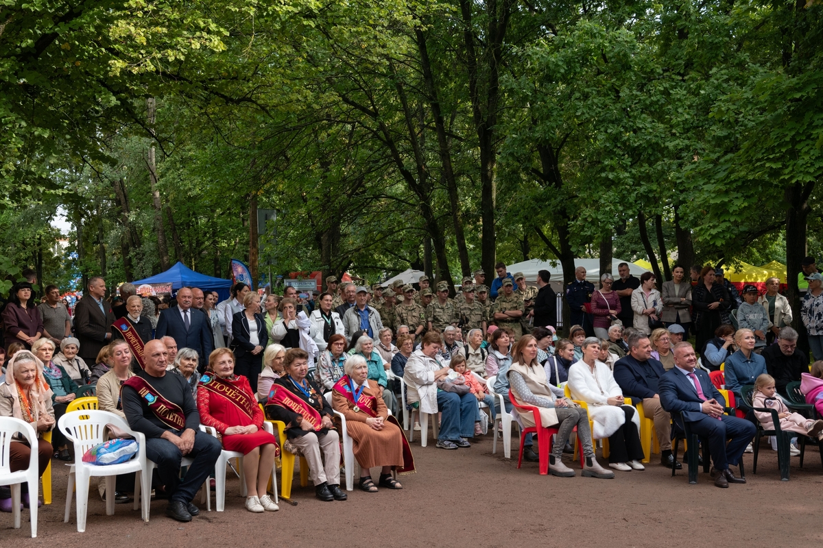 Делимся фотографиями с дня Стрельны