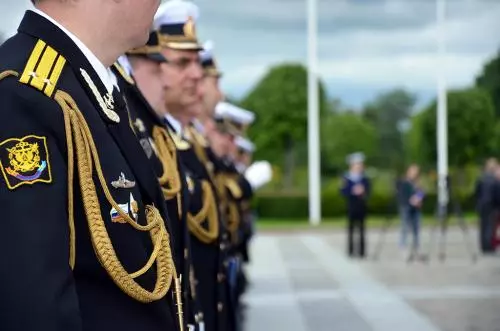 В Государственном комплексе «Дворец конгрессов»  состоится торжественный прием в честь лучших выпускников  образовательных учреждений ВМФ     из Севастополя, Калининграда и Санкт-Петербурга