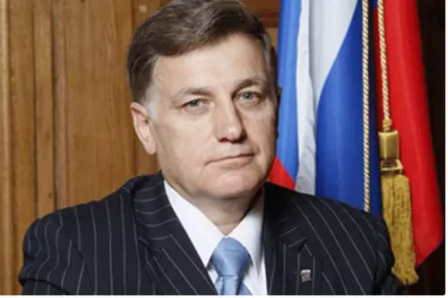 Нас поздравляют