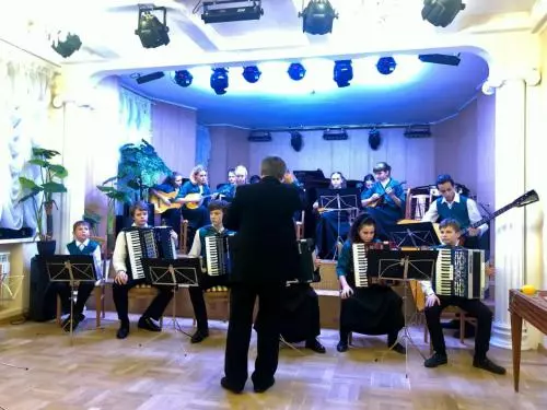 Ходим в гости школами