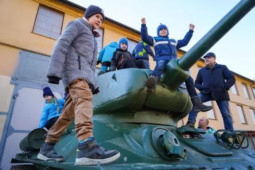 Экскурсия на 61 БТРЗ «Т-34 к Параду ПОБЕДЫ»