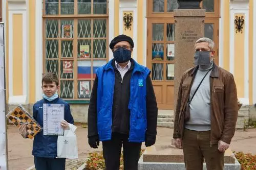 Вручение призов победителям турнира по шахматам к 75-й годовщине Великой Победы