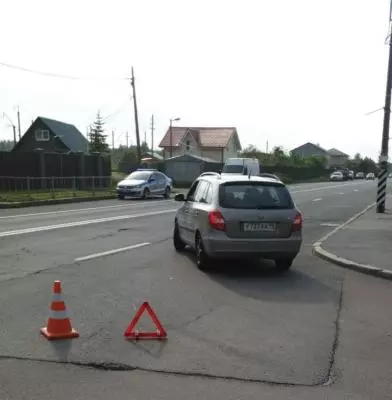 Женщина пострадала при переходе улицы