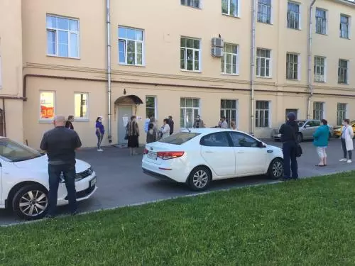 Работа поликлиники сегодня