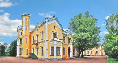 Администрация Стрельны возобновляет личный приём населения