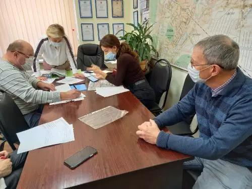 Рабочая встреча Главы Муниципального Образования посёлок Стрельна с депутатом Стогнеевой и жителями Нойдорфа