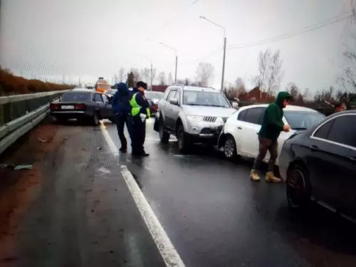 Два ДТП в Стрельне за один день