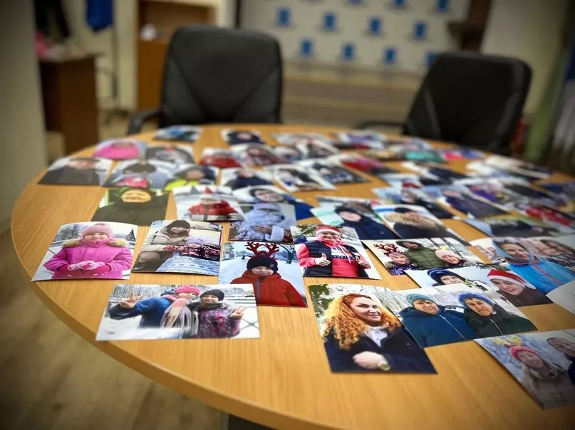 Новогодние фото от депутатов — в галерее Львовского дворца