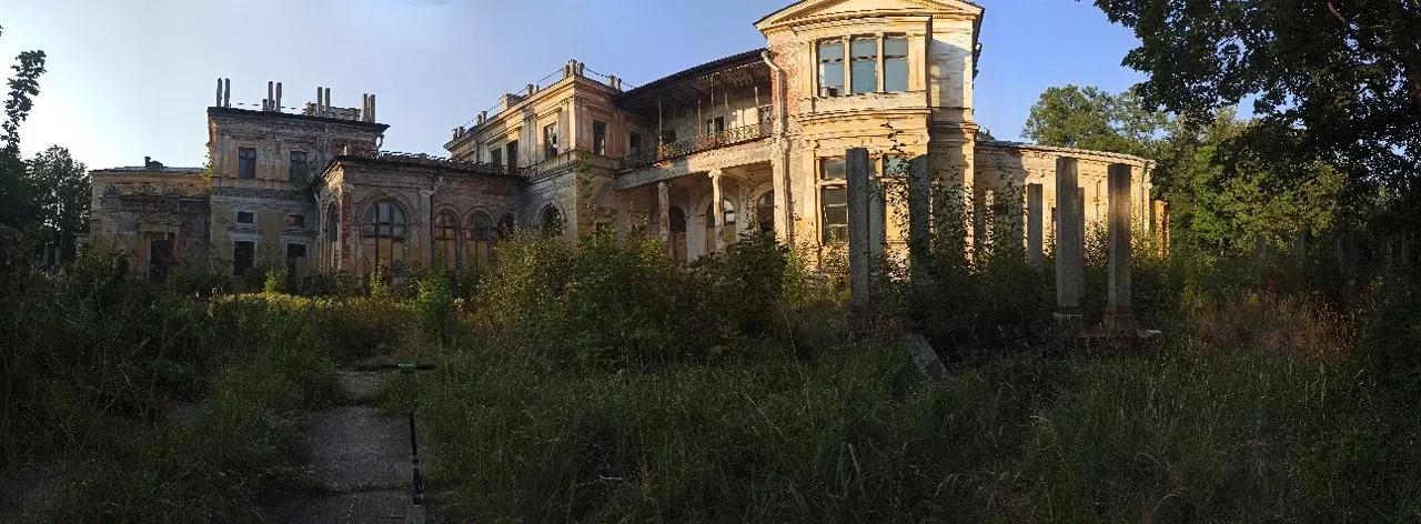 Стрельна глазами народных журналистов