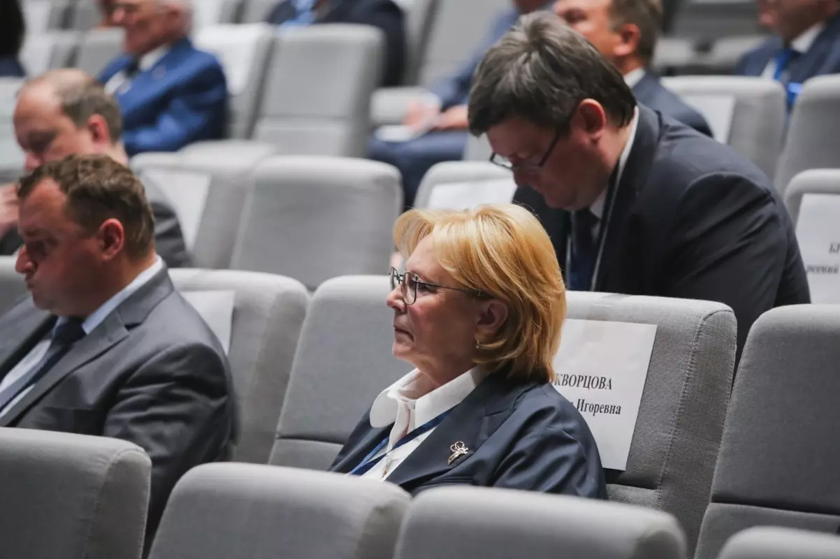 Александр Беглов: Число бюджетных мест в петербургских колледжах на судостроительные профессии выросло на 20%