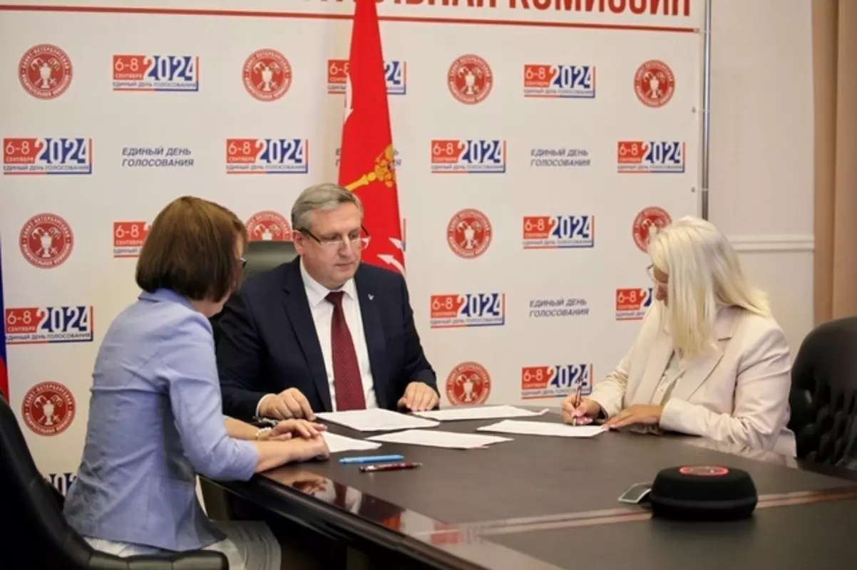 Санкт-Петербургская избирательная комиссия провела жеребьевку по распределению бесплатного эфирного времени и бесплатной печатной площади на выборах высшего должностного лица Санкт-Петербурга – Губернатора Санкт-Петербурга