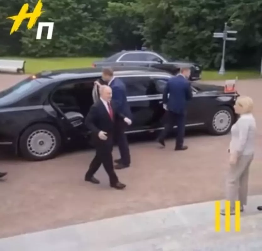 Владимир Путин посетил Ораниенбаум