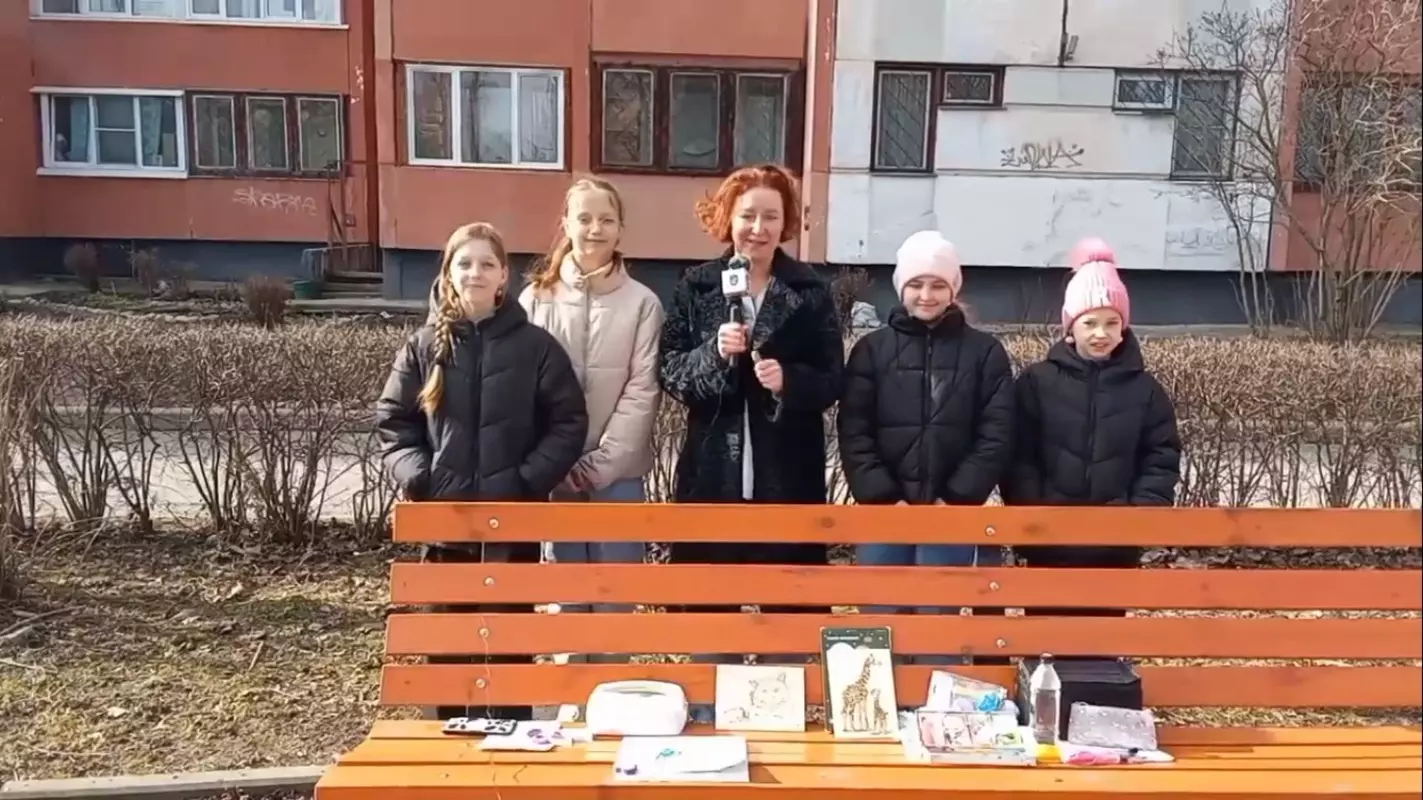 Есть в Стрельне — лавка творчества "Басик"