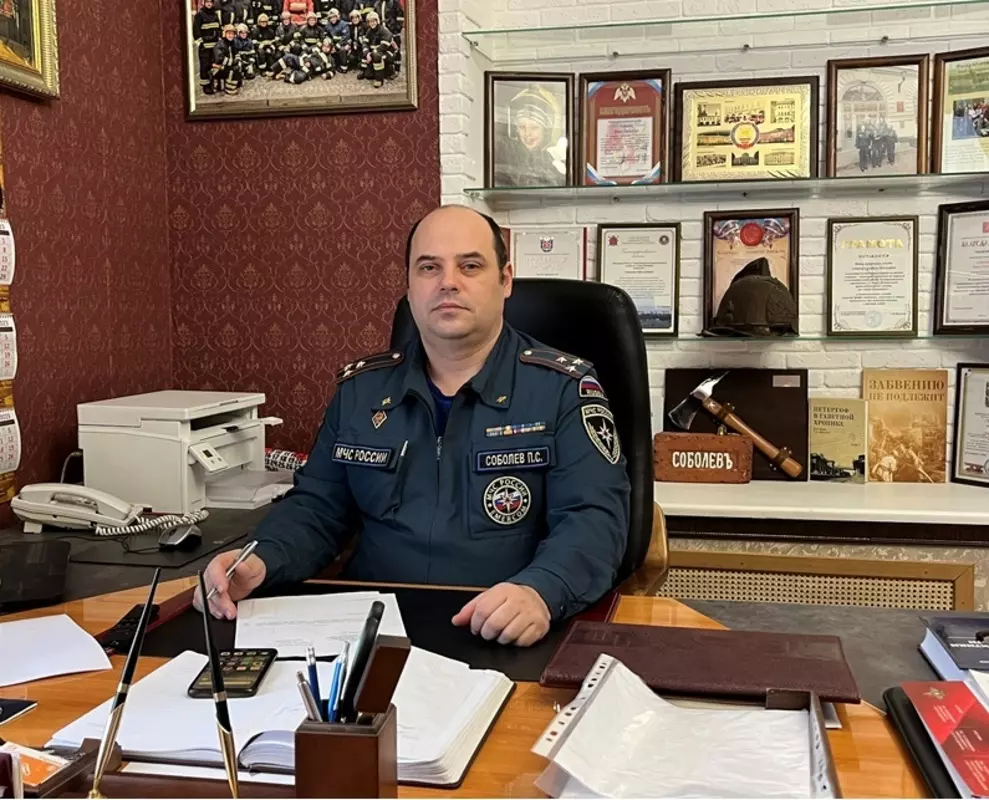 Поздравление начальника управления по Петродворцовому району У МЧС России по г. Санкт-Петербургу Соболева Павла Сергеевича