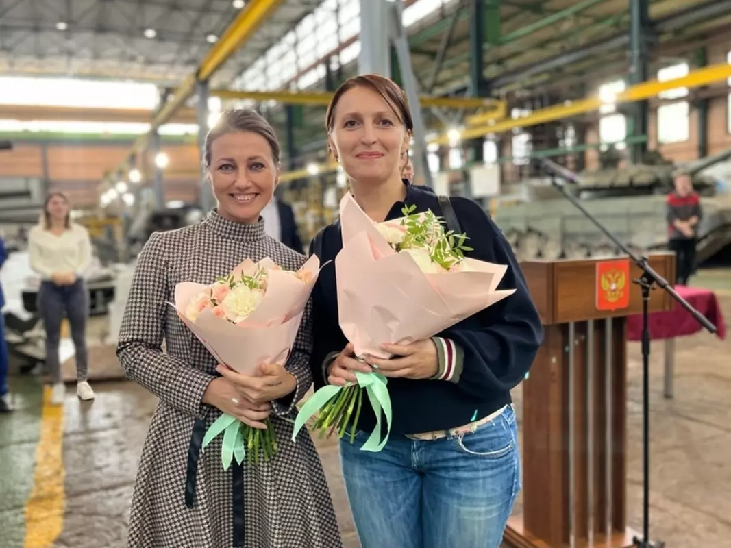 Нужны визажисты на конкурс красоты
