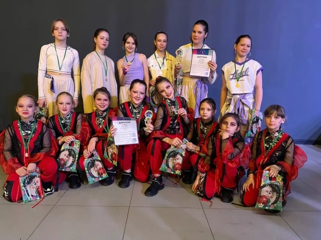 Юные стрельнинки выиграли в международном конкурсе «Путь у успеху»