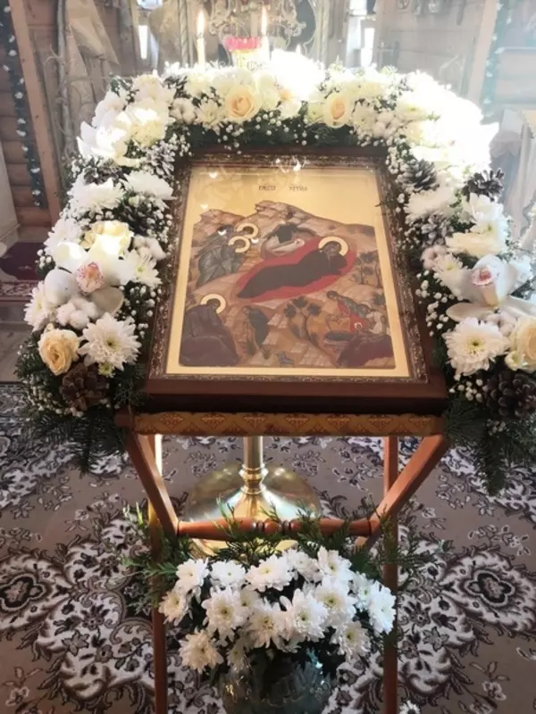 Рождественская служба в стрельнинском храме
