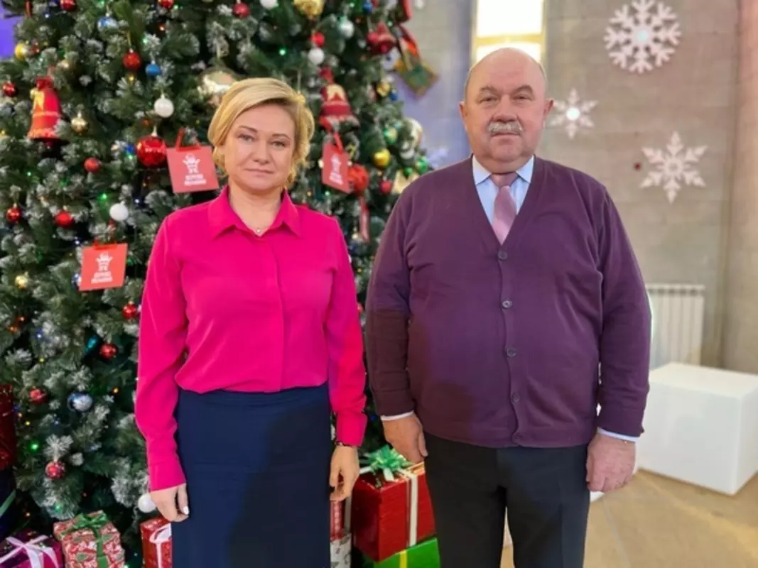 Руководство МО пос. Стрельна приняло участие в акции «Дерево желаний»