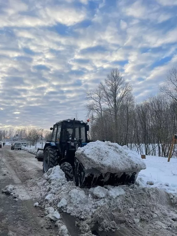 Автомобилистов Стрельны просят переставить свои транспортные средства 