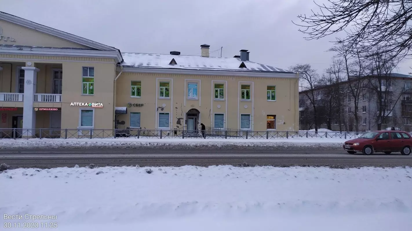 Открытие отделения Сбербанка после ремонта в Стрельне переносится