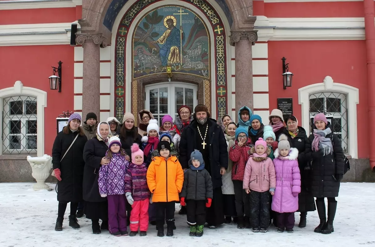 Воспитанники Валаамского подворья посетили Троице-Сергиеву пустынь