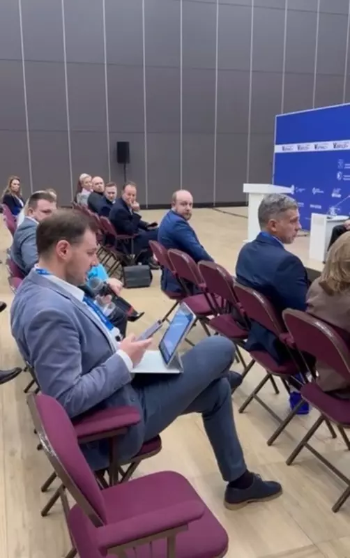 Подробности с «V международного муниципального форума Брикс+», в котором приняли участие депутаты МО пос. Стрельна