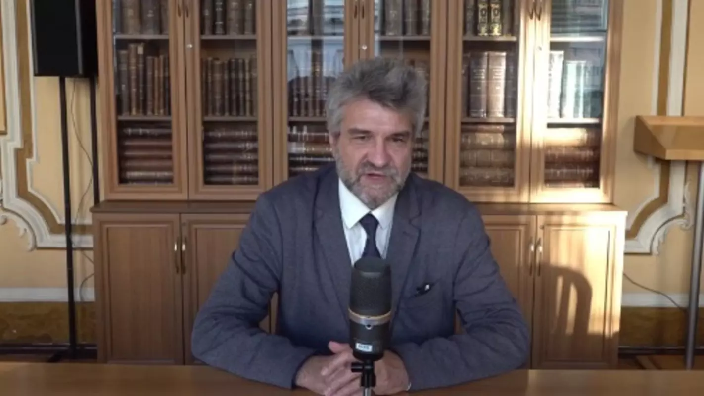 Жителям Стрельны: ГЦМП о психологической помощи для детей