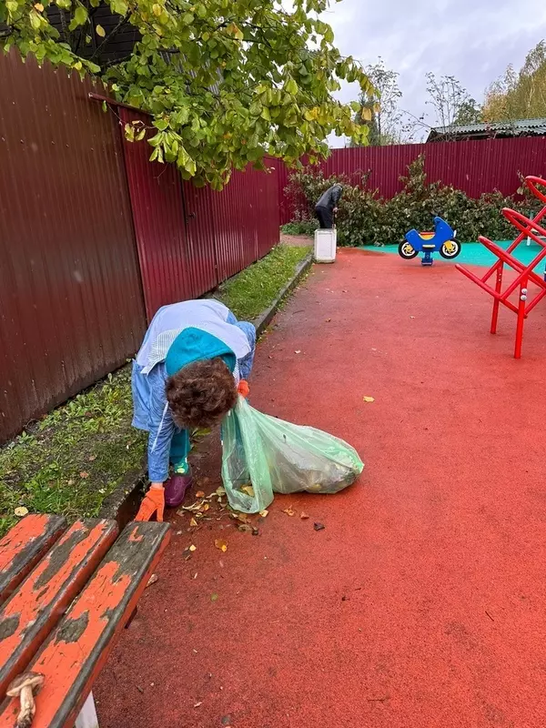 Сегодня в Нойдорфе в рамках месячника по благоустройству прошел субботник