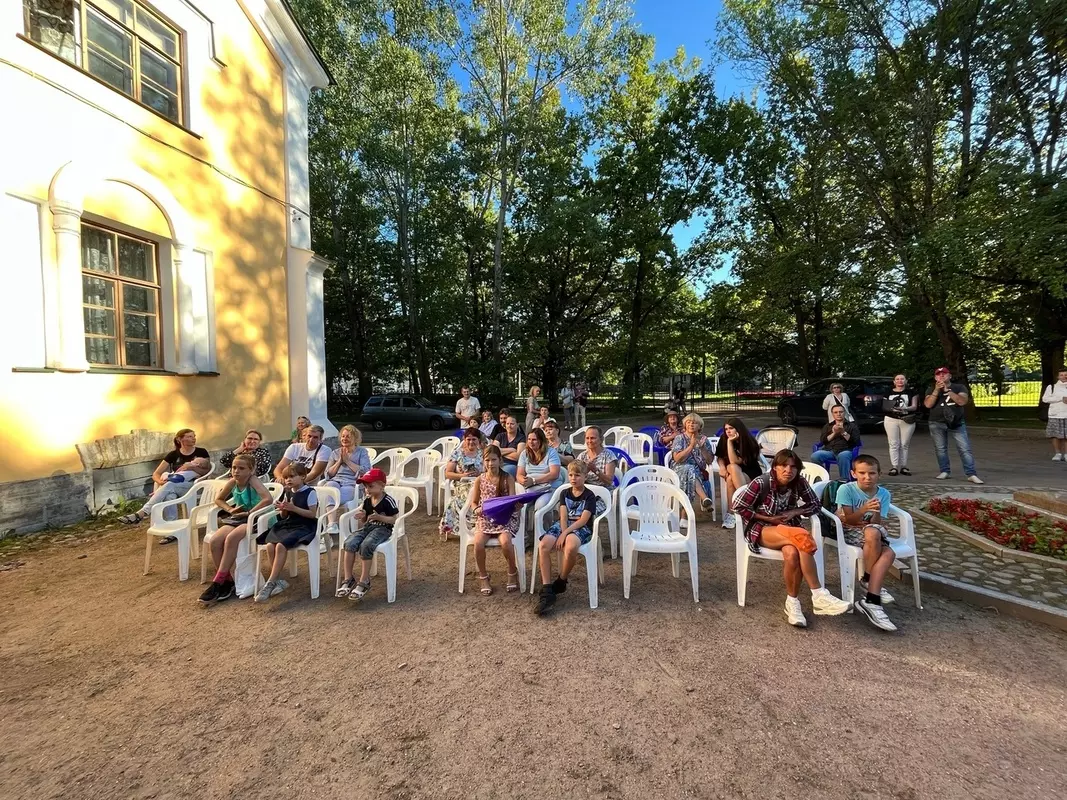 В Стрельне состоялся концерт «Музыка против наркотиков»