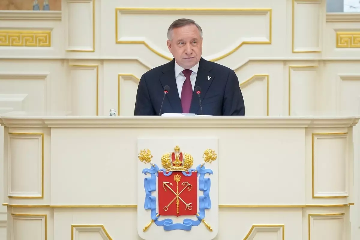 С праздником весны и труда стрельнинцев поздравили губернатор Санкт-Петербурга Александр Беглов и Председатель Законодательного собрания Санкт-Петербурга Александр Бельский