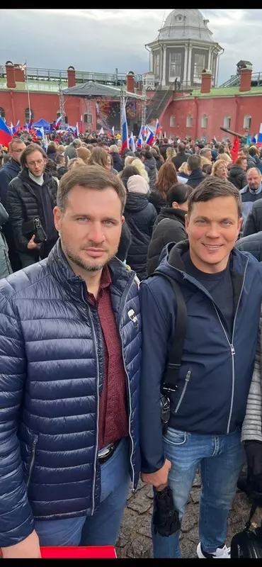 Депутаты Руслан Ермоленко и Павел Горбунов приняли участие в митинге за стенами Петропавловской крепости